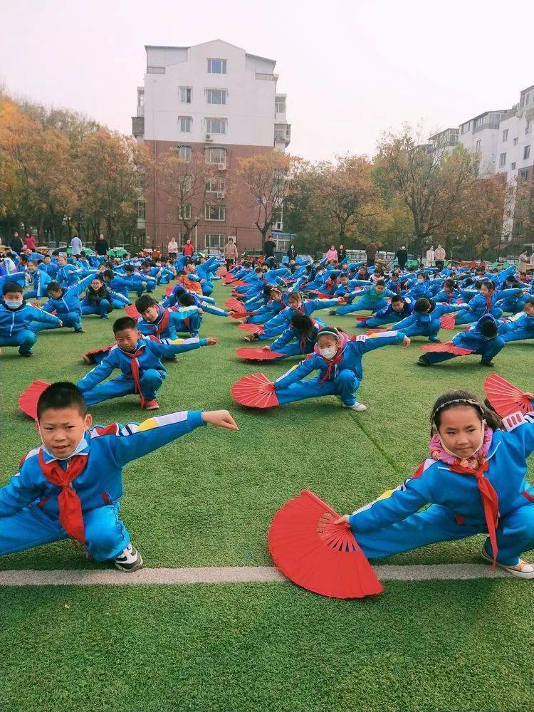 小学生广播体操中国范儿_中国范广播体操视频_学生广播体操中国范儿